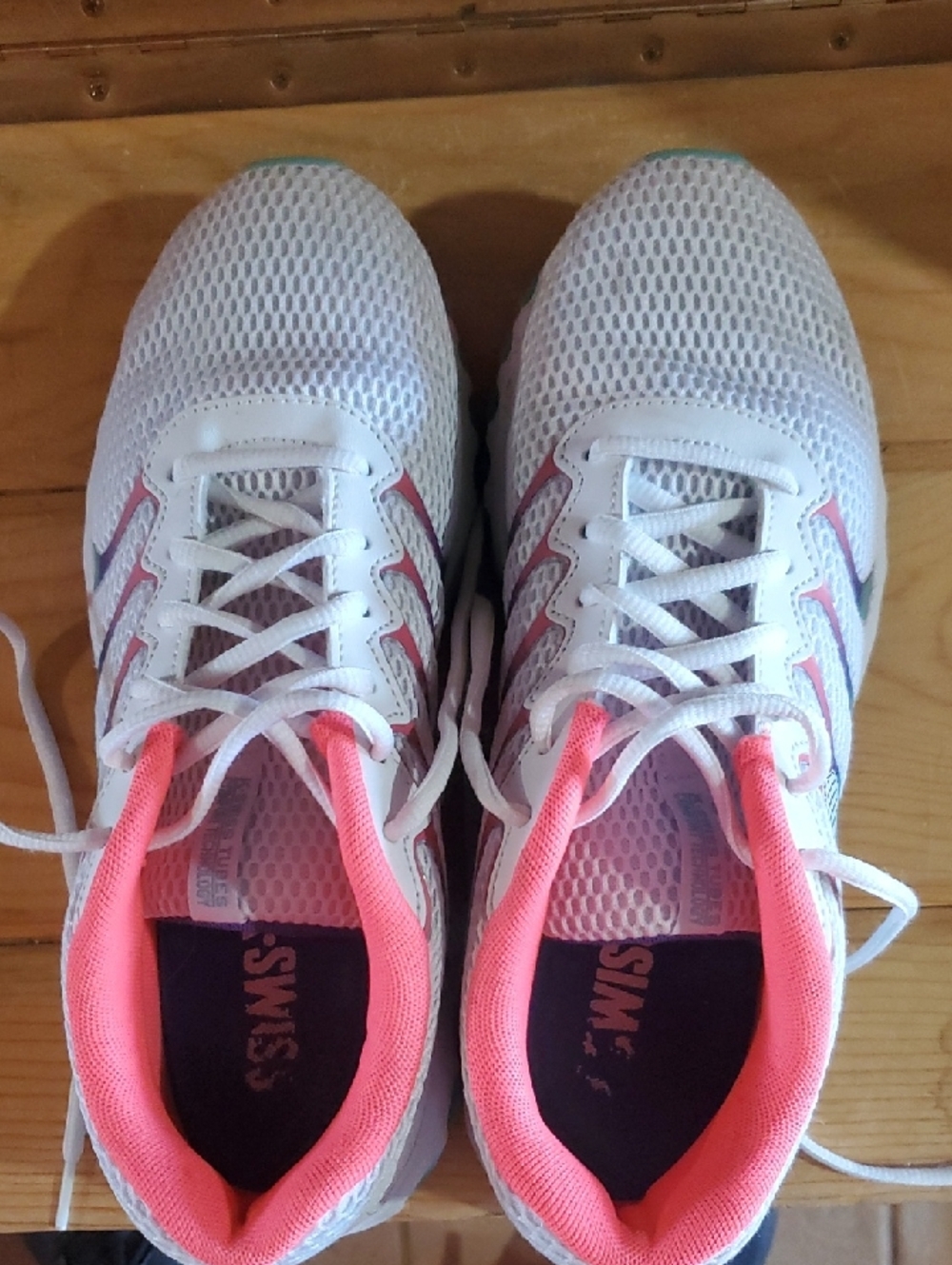 K Swisse Tubes White and Pink Women's Running Shoes